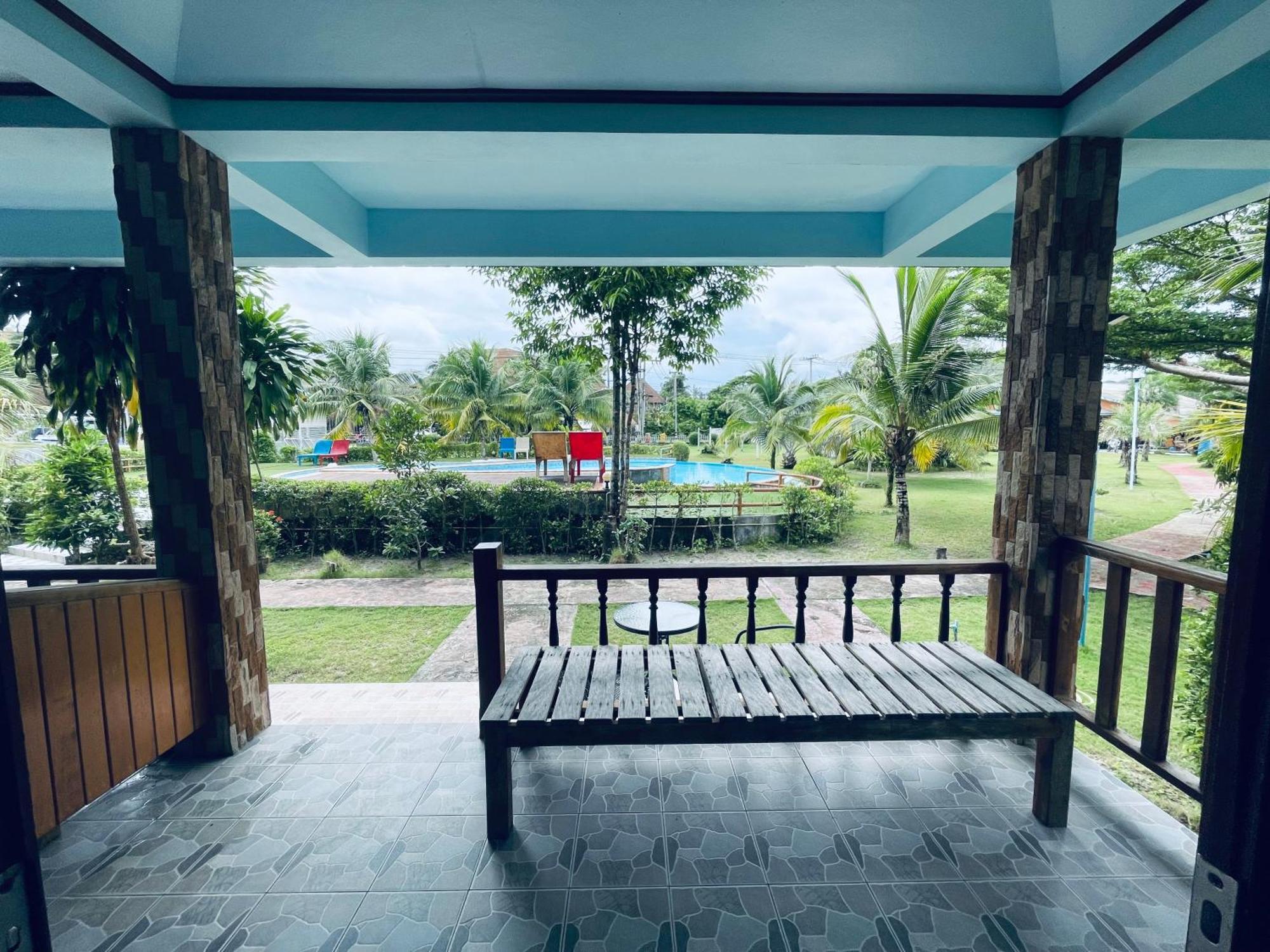 Markhouse Bungalow Ko Kut エクステリア 写真