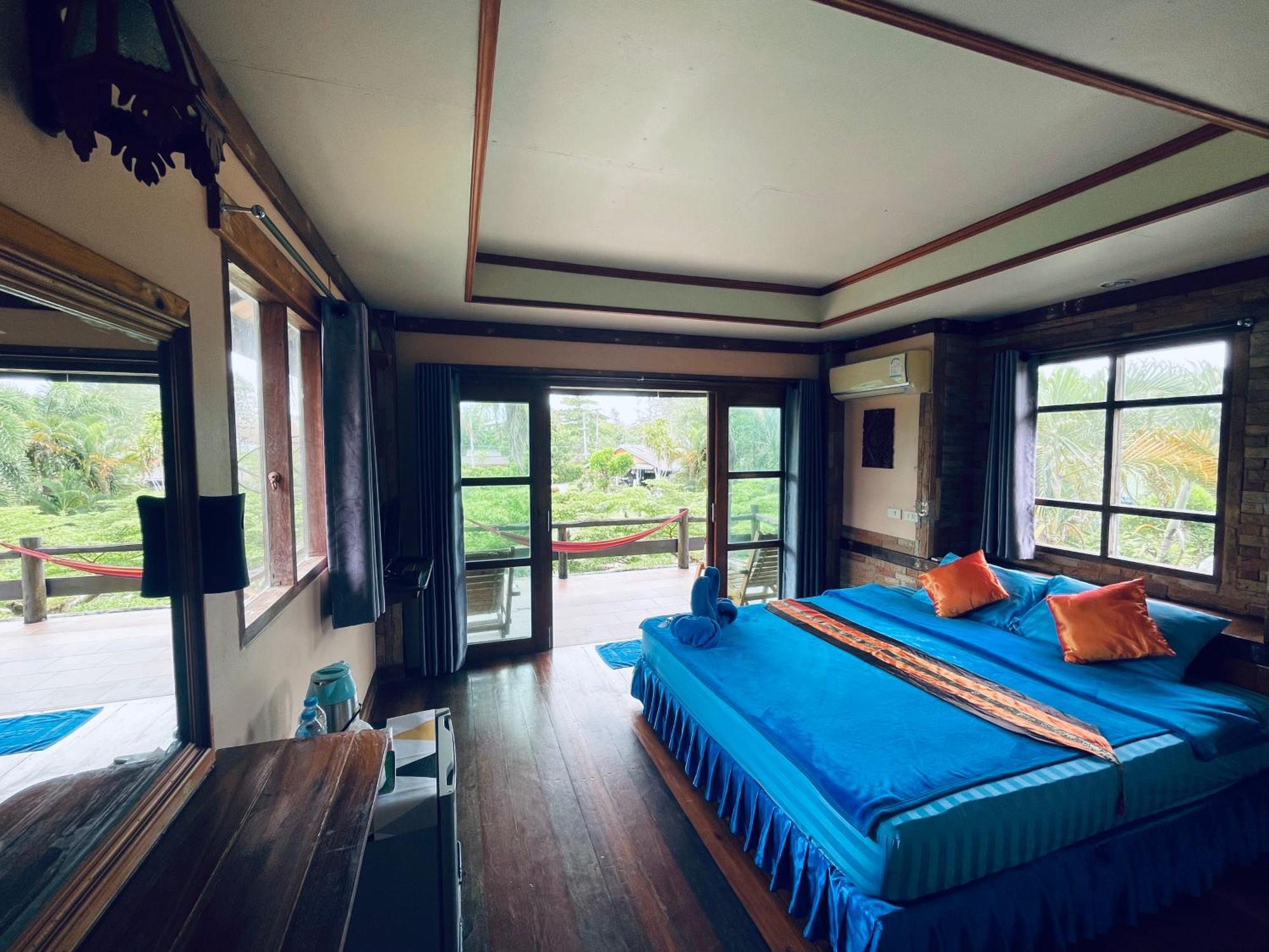 Markhouse Bungalow Ko Kut エクステリア 写真