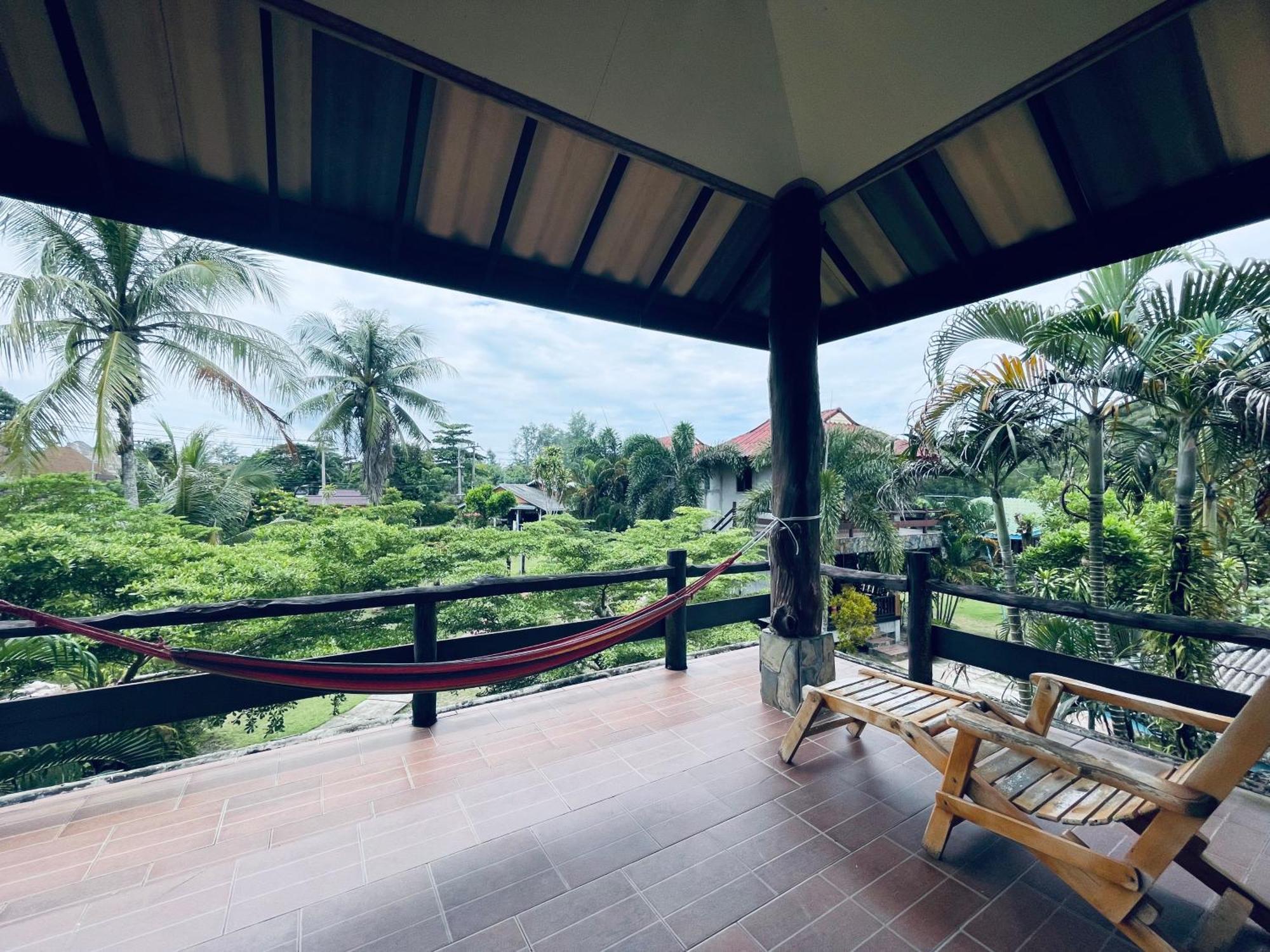 Markhouse Bungalow Ko Kut エクステリア 写真