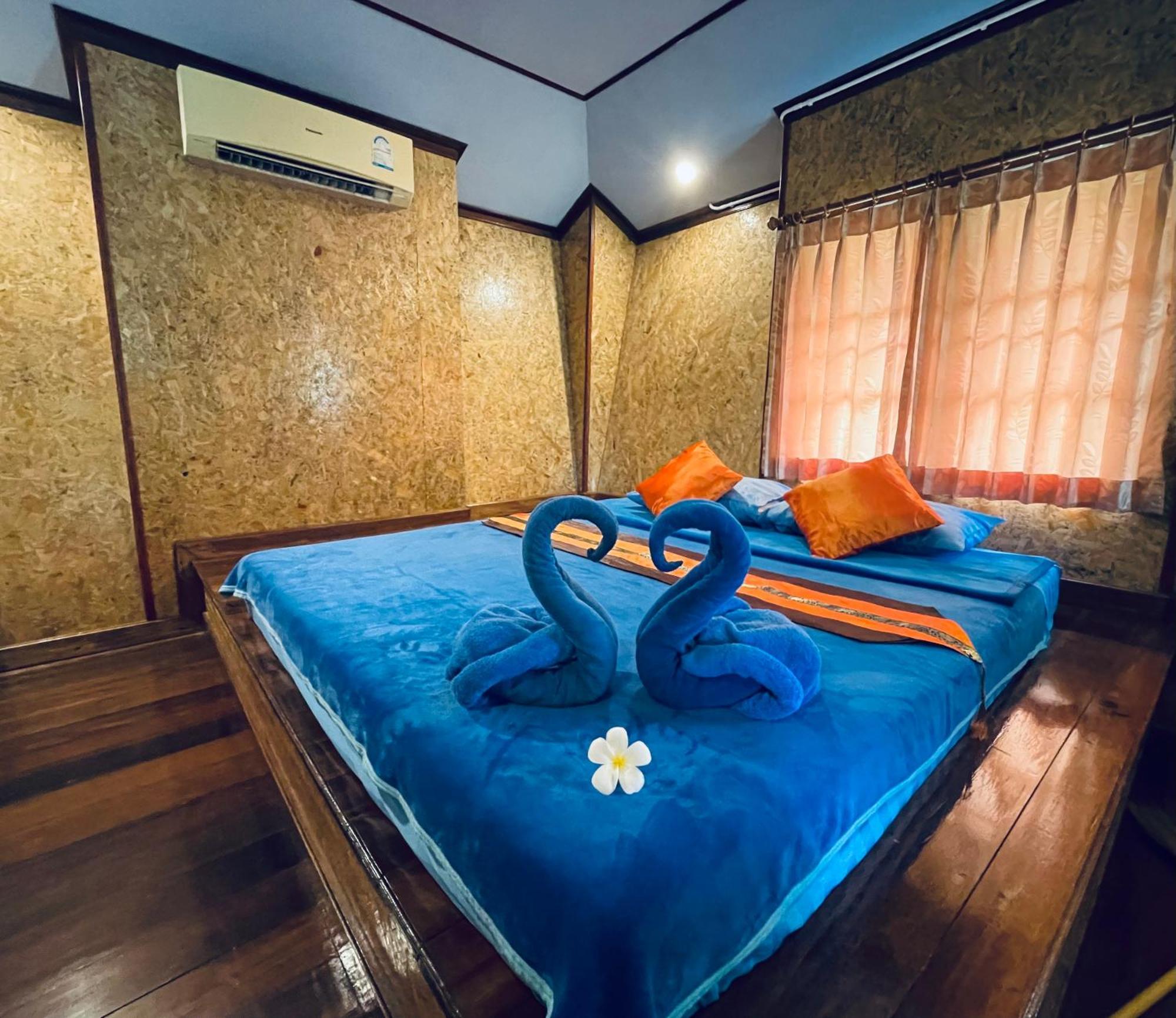 Markhouse Bungalow Ko Kut エクステリア 写真