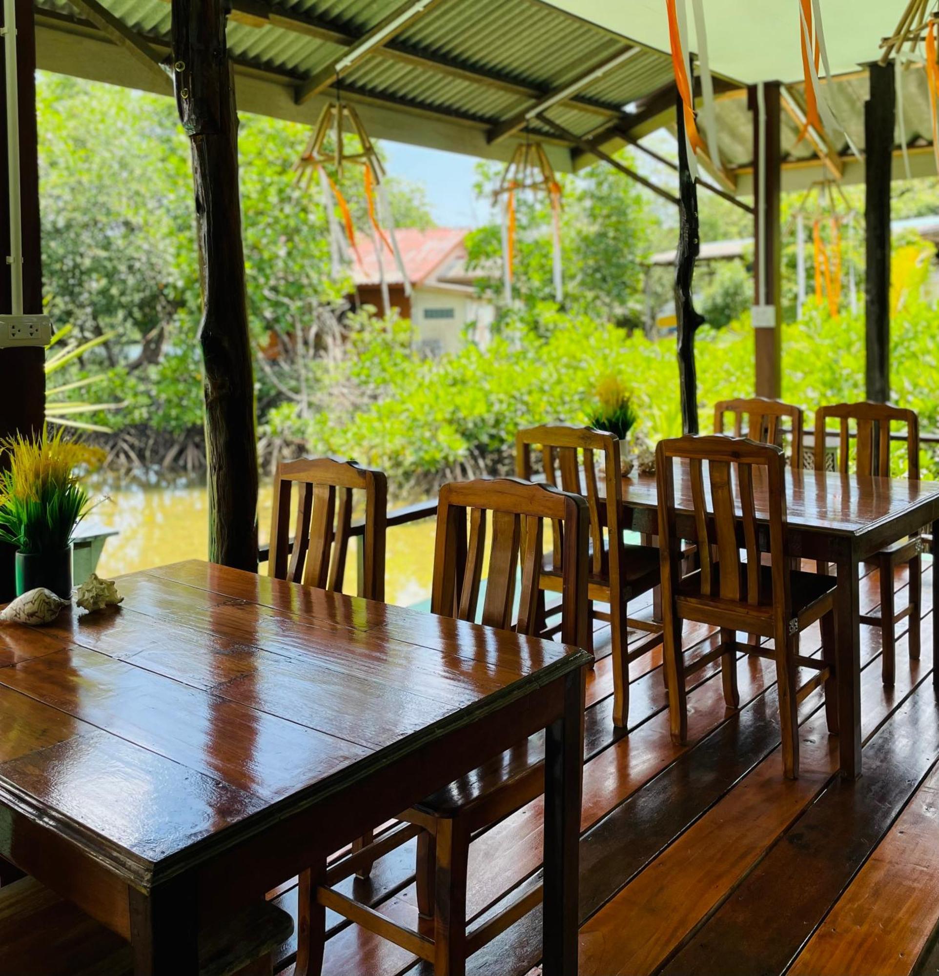 Markhouse Bungalow Ko Kut エクステリア 写真